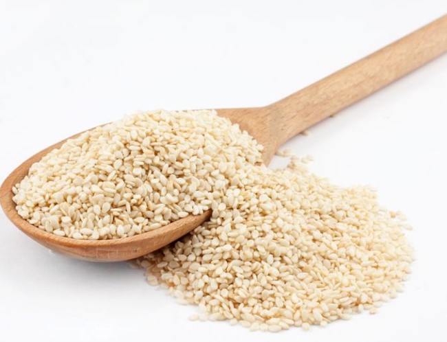 hamster-an-me-trang-duoc-khong